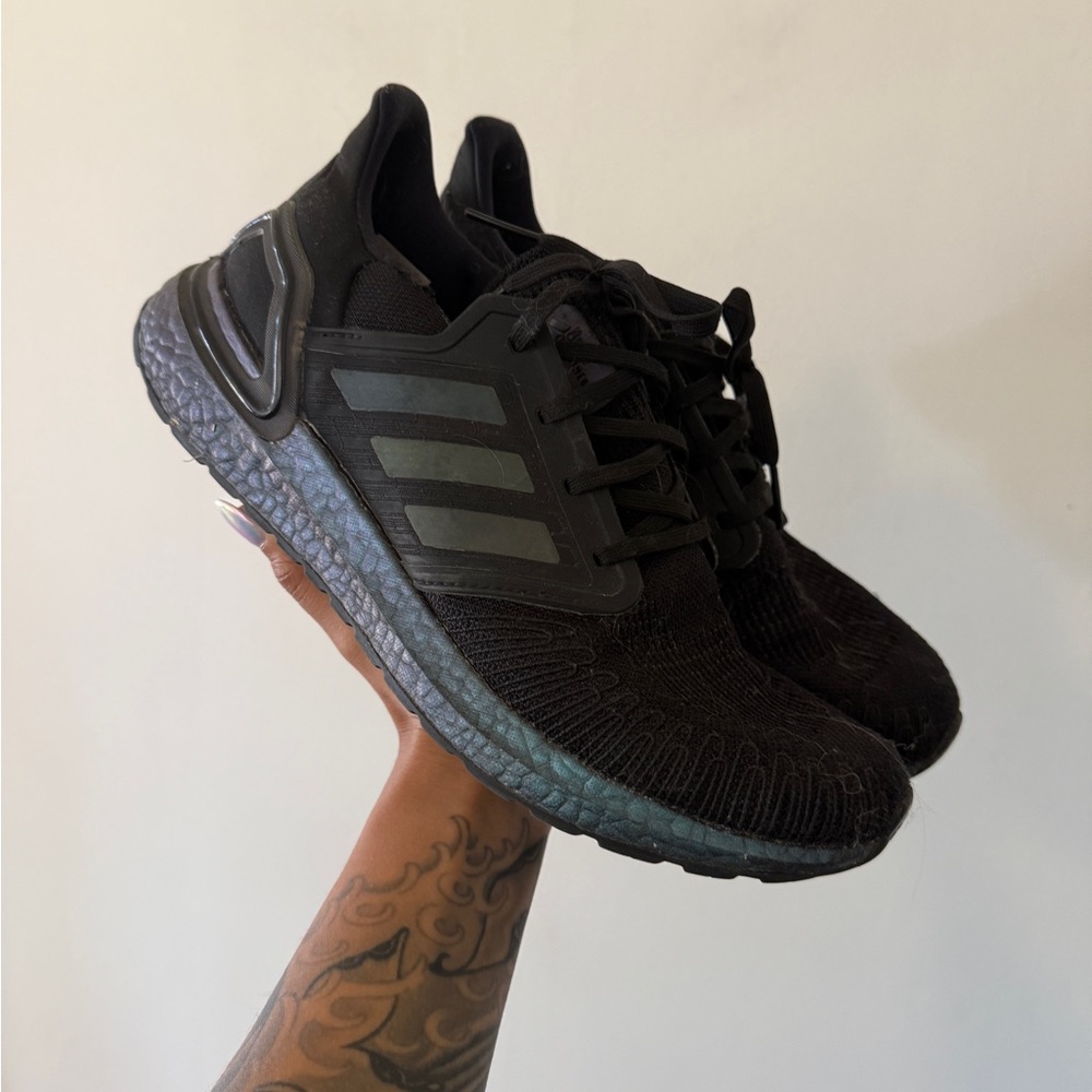 Adidas Primeblue Black Ultraboost Ultra Boost with iridescent